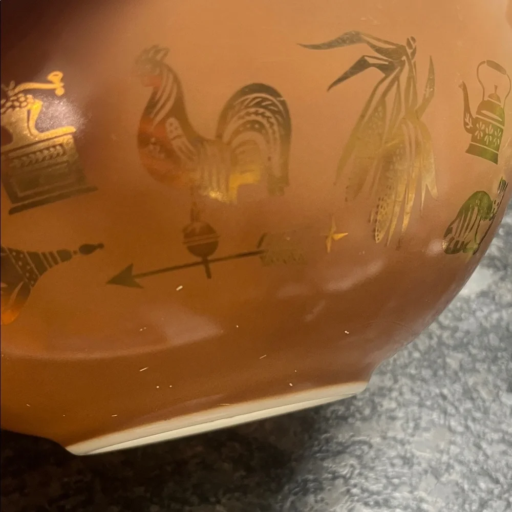 4qt #444 Vintage Early American Cinderella Brown Mixing Bowl. Exc condition..